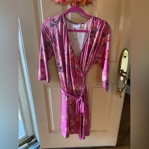 Pink Wrap Knee-Length Dress with 3/4 Sleeve